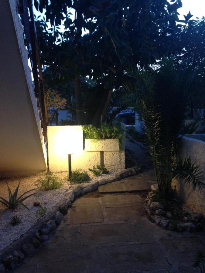 Residence Calarossa 泰拉西尼 客房 照片